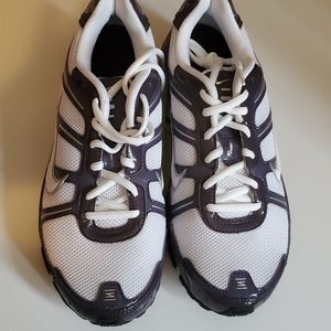 Womens Nike Shox size 8.5